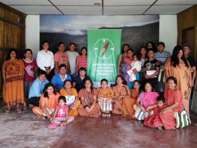 El 22 de noviembre del presente ONAMIAP realizó el taller “Navegador Indígena, una herramienta de evaluación de derechos de los pueblos indígenas”, en la que participó con la dirigencia de la Central Amazónica del Río Ene (CARE), su equipo técnico y sus socias/os. La actividad está enmarcada en el Proyecto Implementando la Iniciativa Navegador Indígena,  que cuenta con el apoyo de la Unión Europea.  Participaron cerca de 24 hermanas y hermanos, quienes conocieron sobre los ODS y su relación con el cumplimie
